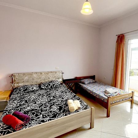 Villa Iremia Family Holidays Vlorë Exterior foto