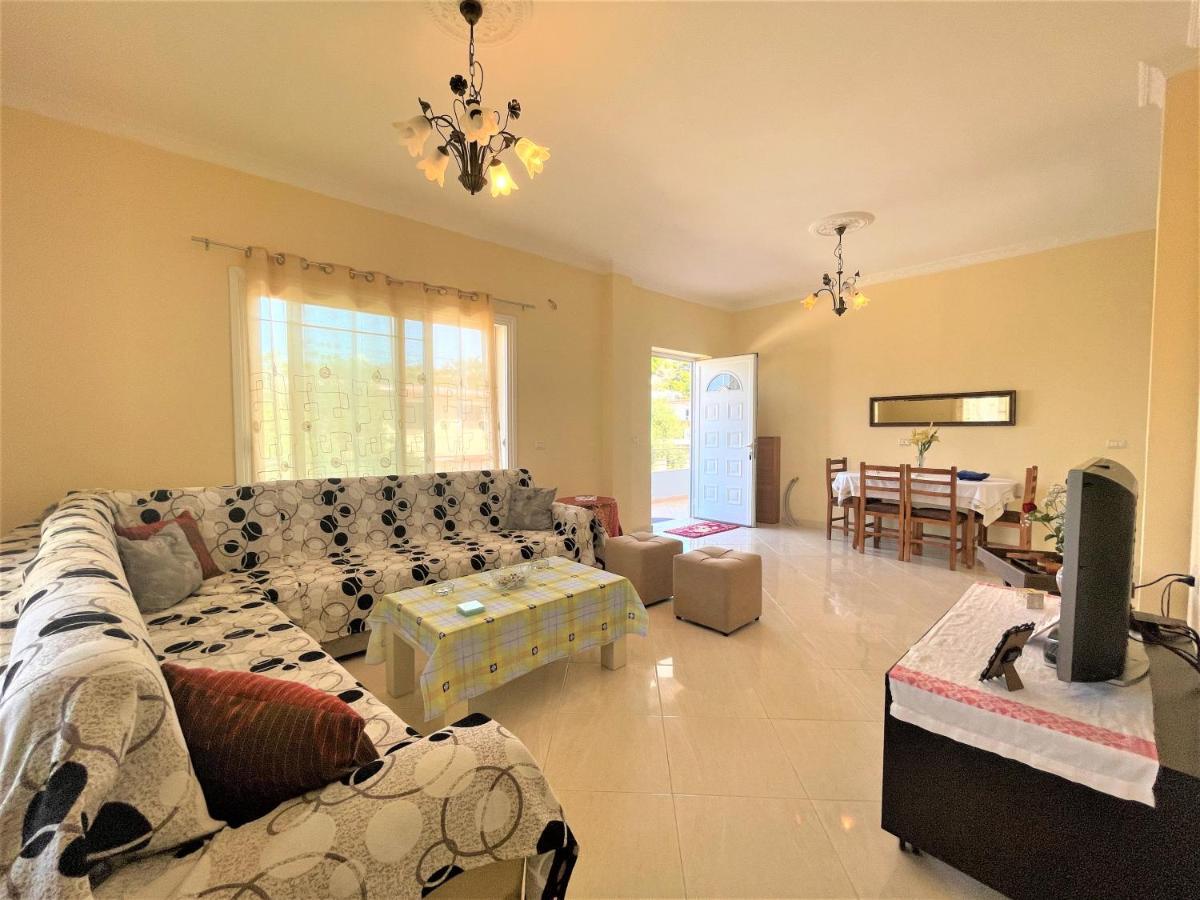 Villa Iremia Family Holidays Vlorë Exterior foto